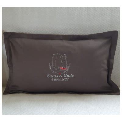 Coussin rectangulaire 30cmx50cm brodé