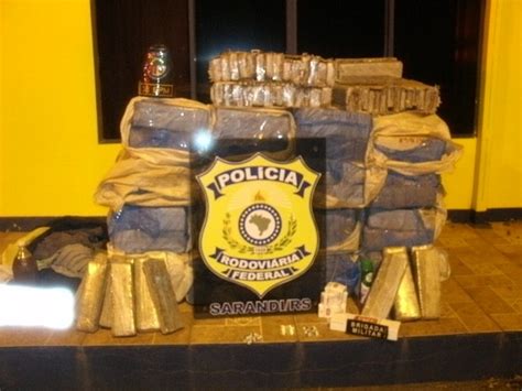 G1 Polícia Rodoviária Federal apreende 600 kg de maconha em Sarandi