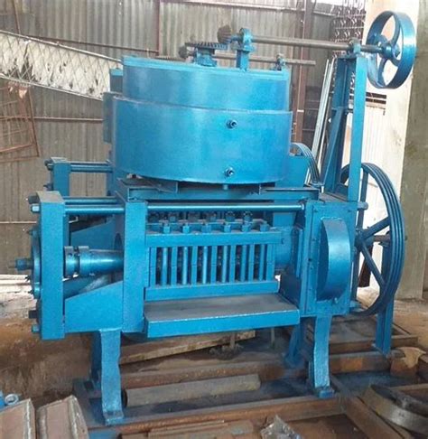 Commercial Expeller 6 Bolt Peanut Oil Extraction Machine Capacity 60