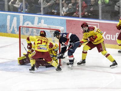 HK Dukla Trenčín HC Slovan Bratislava Online prenos z 34 kola Tipos