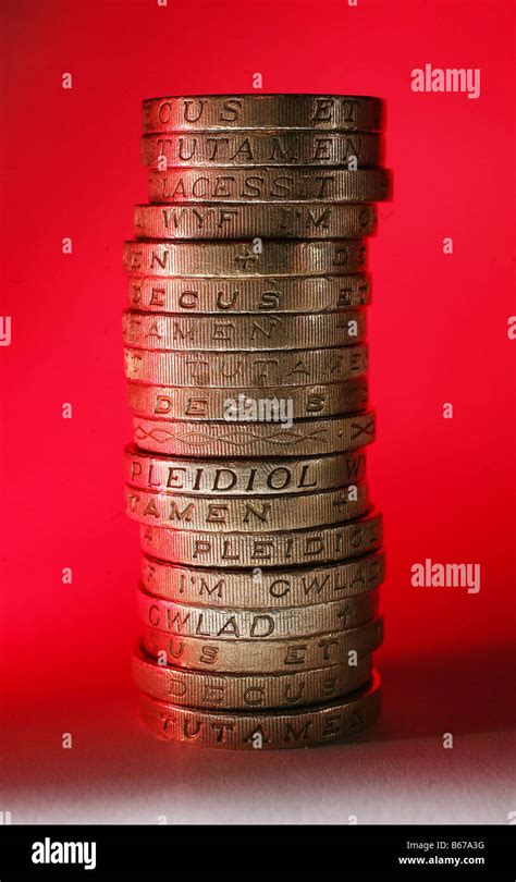 Pictured British Pound Coins Stock Photo - Alamy