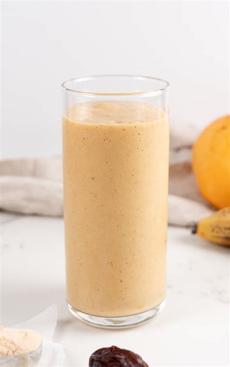 Mango Pineapple Banana Smoothie