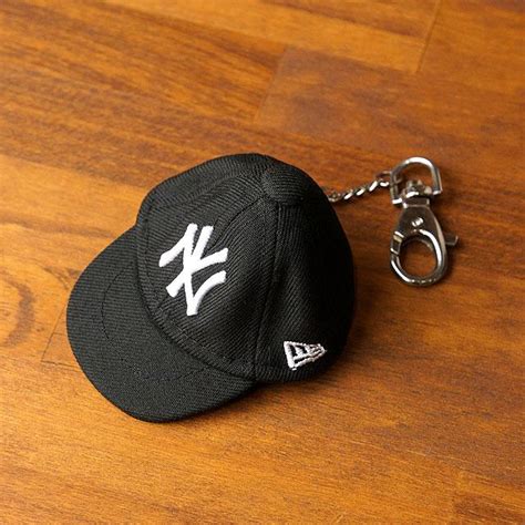 Newera ニューエラ Newera Cap Keyholder キャップ・キーホルダー ニューヨーク・ヤンキース ブラック ホワイト