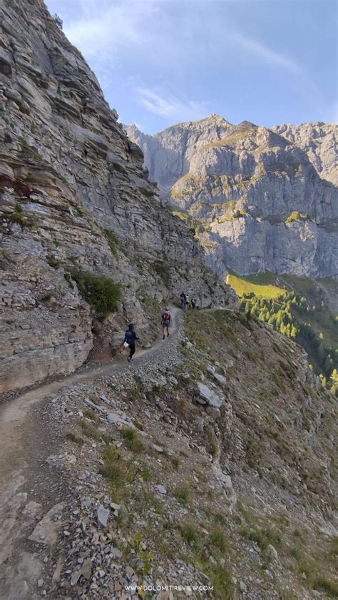 Giro Del Sass De Putia Escursione Ad Anello Info E Foto Dolomiti