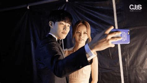 Kapal Hyeri Dan Ryu Jun Yeol Karam Agensi Benarkan Pasangan Ini Telah