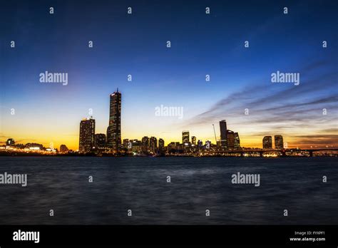 63 building yeouido hi-res stock photography and images - Alamy