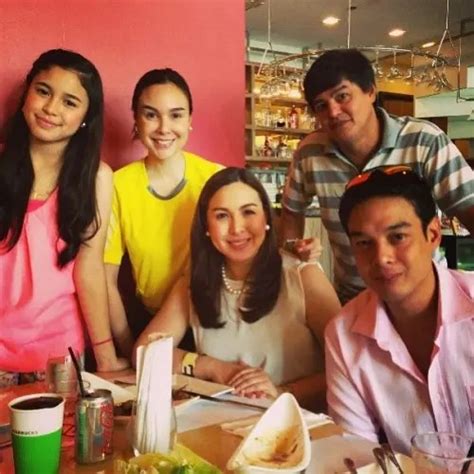 Gretchen and Claudine Barretto – Battle of Happy Family Photos ...