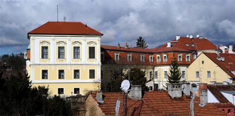 Vila Pongratz Zjapi Prazna Sve Manje Strpljenja Vlada Tra I Odluku O