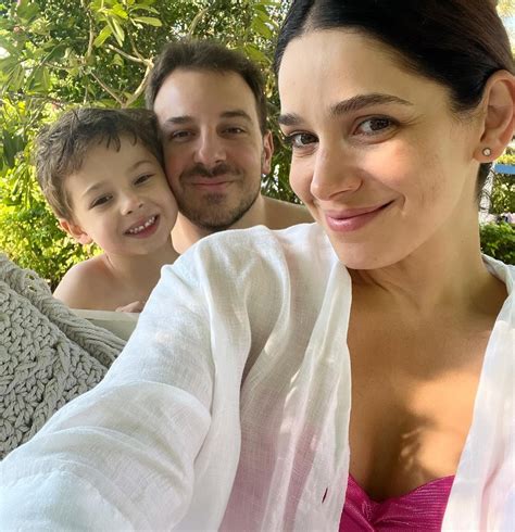 os 3 filhos Sabrina Petraglia comemora o aniversário do marido