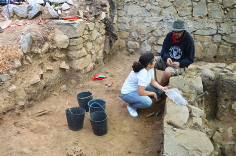 Castelo De Alferce Revela Os Seus Segredos Em Mais Uma Campanha