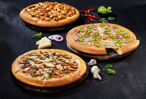 Oyalo Pizza — Pizza Delivery | Pizza takeaway | Pizza Near me | by Padma Priya | Medium