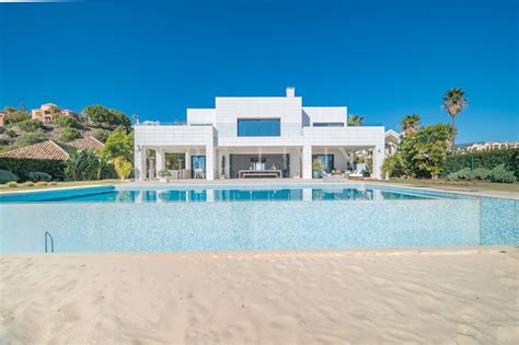 Direct Aan De Golfbaan Villas Te Koop In Monte Halcones Benahavis