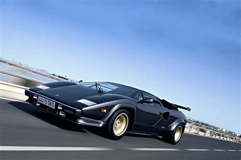 Lamborghini Countach LP5000 Quattrovalvole Guide History