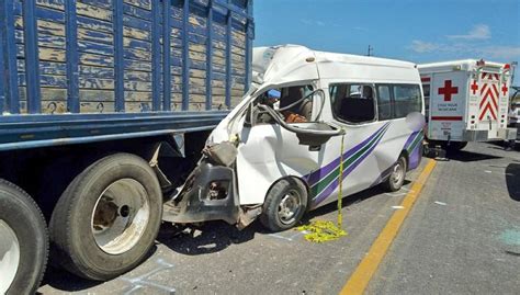 Accidente En Carretera Tehuacán Orizaba Deja 5 Muertos Y 9 Lesionados