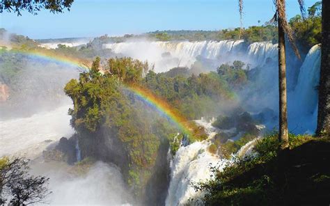 3 BEST Hostels in Iguazu, Argentina 2024 (Solo Travel + Map)