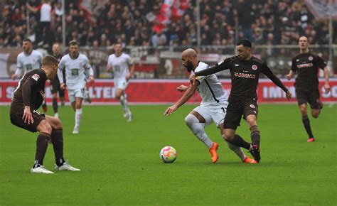 Erste Auswärtsniederlage der Saison FCK unterliegt bei St Pauli 0 1