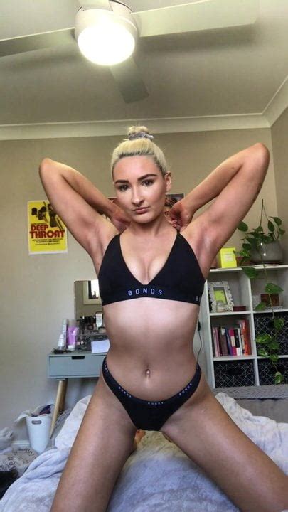 Blonde Taking Off Her Top XHamster