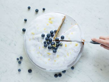 Lemon cake with blueberries | Recipe | Kitchen Stories