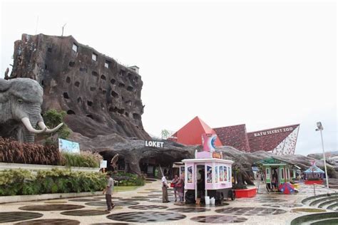 wisata keluarga jatim park  batu malang indonesian traveling