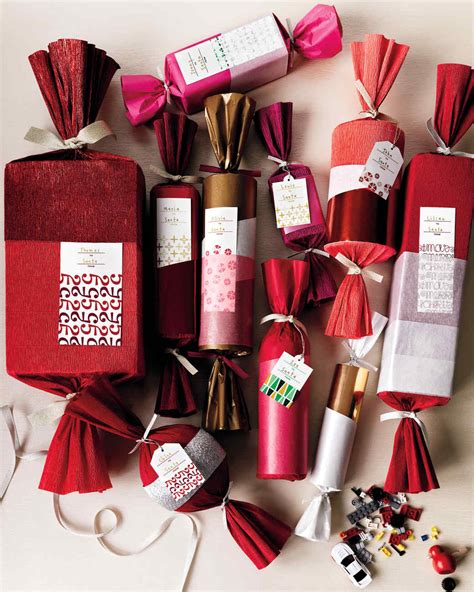 Christmas Crackers: Make Your Holiday Pop With Surprises