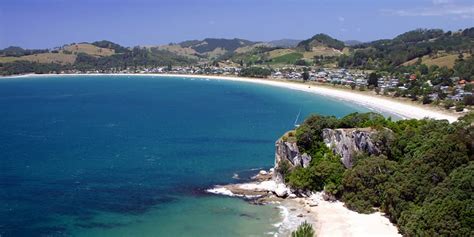 Cooks Beach, New Zealand | Location and Where To Stay