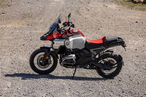 Avventura Pura Ecco La Nuova Bmw R Gs Adventure Motorcycle Sports