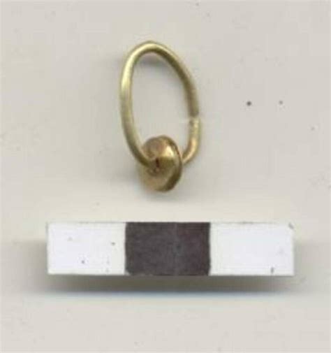 Серьга - подвеска,фрагмент 8 – 9 вв.н.э.