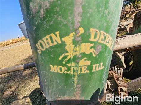 John Deere Corn Planter And Cultivator Bigiron Auctions