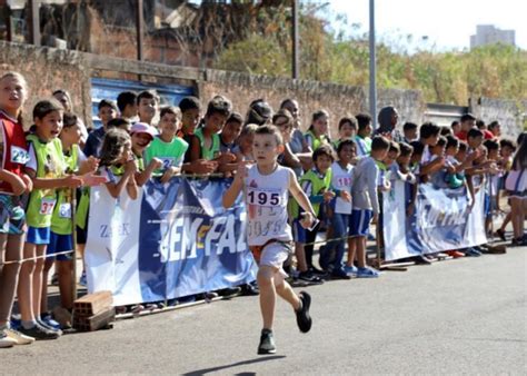 Estudantes Participam De Etapa Do Circuito De Corrida De Rua Contexto