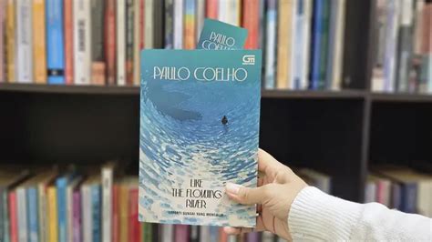 review buku   flowing river  sungai  mengalir