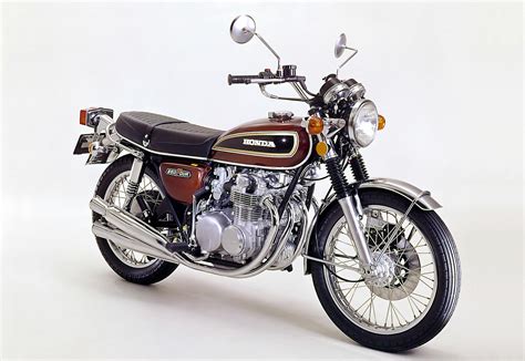 Honda CB 550 Four 1975 1978 Neuauflage Im Vier In Eins Look