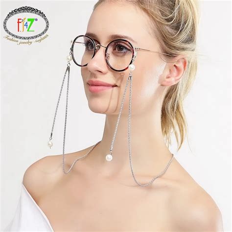 F J4z New Glasses Chain Fashion Trendy Faux Pearl Pendent Sunglasses Holder For Women