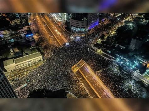 Over 100000 Of Israelis Protest Against Netanyahu Government