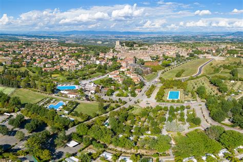 Campingplatz Italien 4 Und 5 Sterne Mit Aquapark Campings Luxury