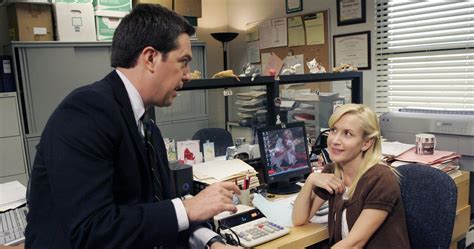 The Office: 10 of the Worst Things Angela Has Ever Done