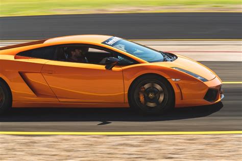 Drive A Lamborghini Lamborghini Race Track Drive Experience