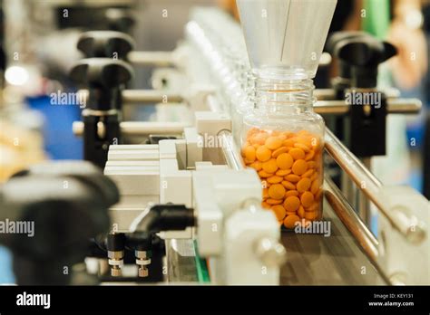 Pharmaceutical Manufacturing Process Stock Photos And Pharmaceutical