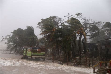 Clima Iota Se Degrada A Tormenta Tropical Y Contin A Su