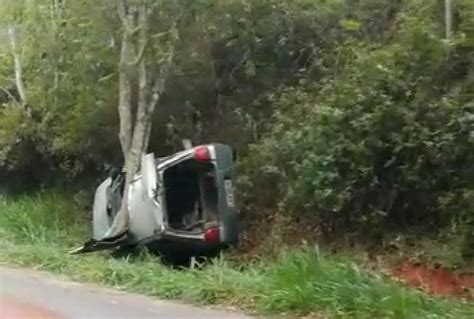 Rádio Acesa FM VR Dois homens ficam gravemente feridos após carro