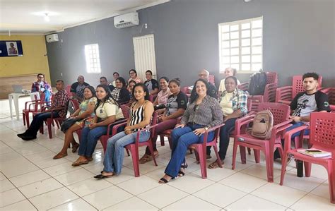 Coordenadora Do Curso De Geografia Do Parfor Ufpi Visita Polo De