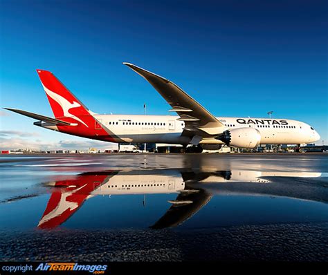 Boeing 787 9 Dreamliner Qantas VH ZNK AirTeamImages