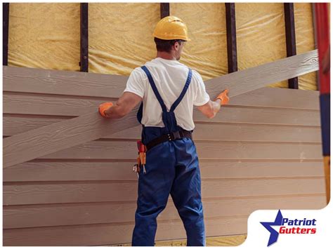 3 Reasons You Should Hire A Local Siding Contractor