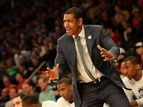 Report: UConn's Kevin Ollie willing to listen to Lakers - Sports ...