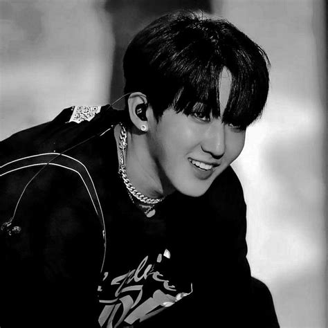 Changbin Stray Kids Smile Black And White Kids Icon Stray Kids