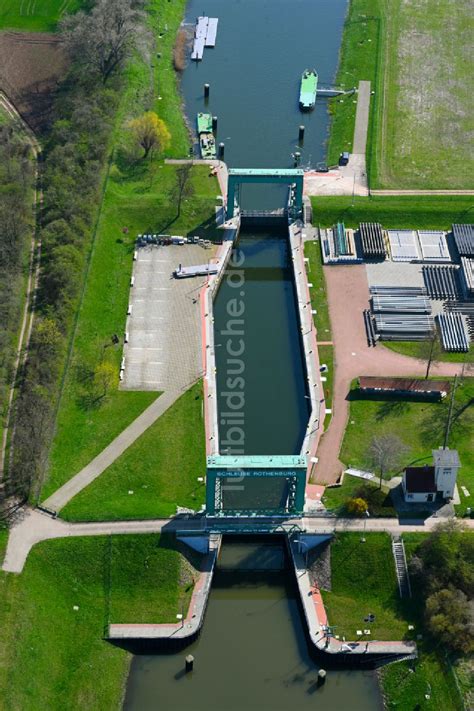 Luftaufnahme Rothenburg Schleusenanlagen am Ufer der Wasserstraße