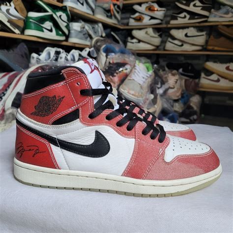 41 NIKE AIR JORDAN 1 RETRO HIGH TROPHY ROOM CHICAGO SEPATU NIKE AIR