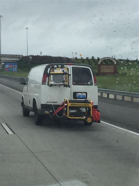 The things you see in Georgia. : r/funny