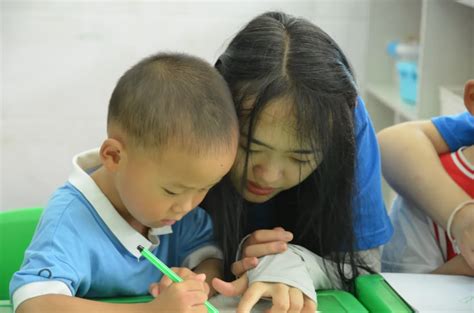 三下乡童心港湾 童心绽七彩 美育润心育学院动态南昌工学院机械与车辆工程学院欢迎您