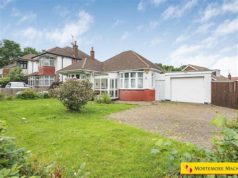 Bed Detached Bungalow For Sale In Green Dragon Lane London N