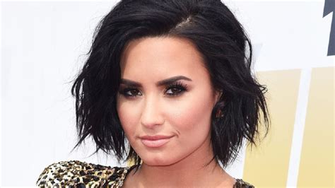 Demi Lovato Se Desmaquilla Y Se Quita Las Extensiones Frente A La C Mara